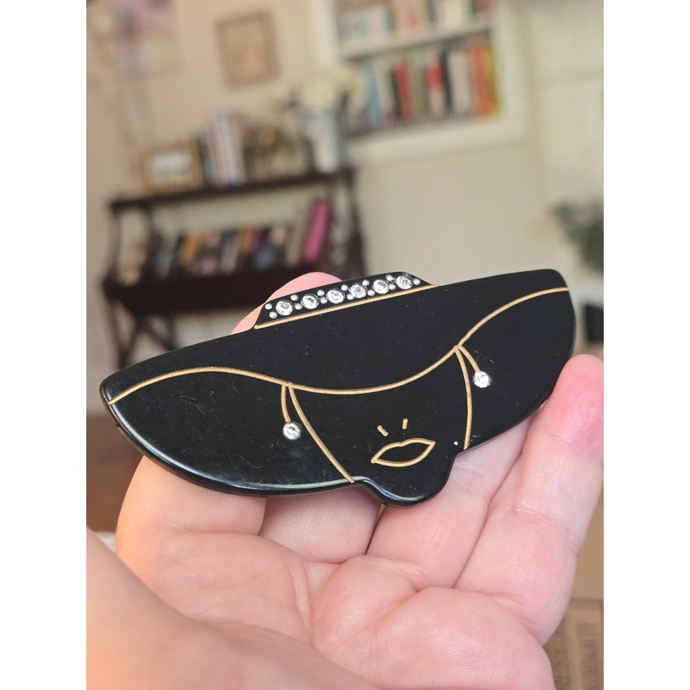 Art Deco Lady in Hat Black Brooch Laminate Celluloid Vintage 60s French-Inspired